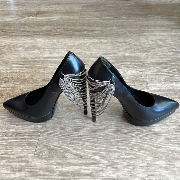 YSL Black Leather Stacked Pumps with Silver chains - Picture 2 of 8